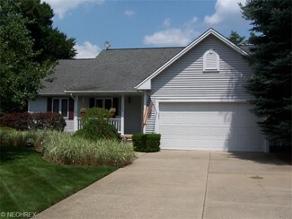 1566 Sugar Creek Dr, Roaming Shores, OH 44084