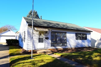 4111 S Lipton Ave, Saint Francis, WI 53235