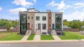 208 Granite Dr, Sevierville, TN 37876