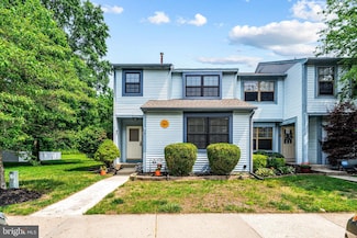 9 Burgundy Dr, Marlton, NJ 08053