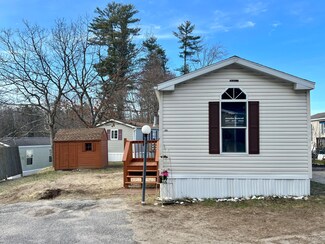 25 Beach Plum Dr, Old Orchard Beach, ME 04064