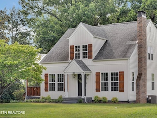 1100 Cedar Ln, Knoxville, TN 37912
