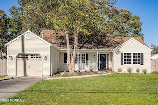 182 Atlantis Ave, Manahawkin, NJ 08050