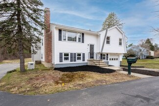 90 Beach St, Foxboro, MA 02035