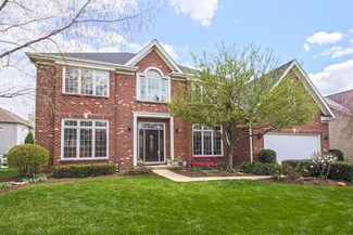 2608 Willow Ridge Dr, Naperville, IL 60564