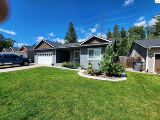 1109 Honeysuckle Ave, Sandpoint, ID 83864
