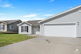 509 Stonedale Dr, Manhattan, KS 66503