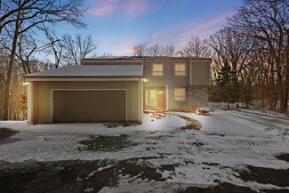 765 Old Smithfield Rd, North Smithfield, RI 02896
