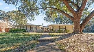 1211 Southampton Dr, Alexandria, LA 71303
