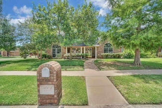 8002 NW Aldwick Ave, Lawton, OK 73505