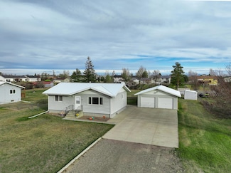 6001 Vigilante Ln, Great Falls, MT 59404