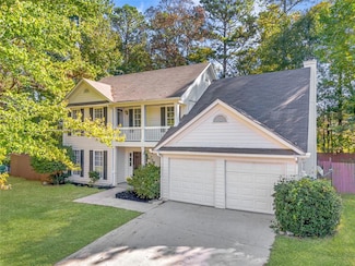 5223 Hollyfield Dr, Stone Mountain, GA 30088