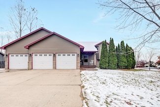 652 Lanee Ave, Foley, MN 56329