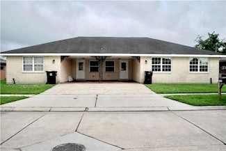 2113 Bartolo St, Meraux, LA 70075