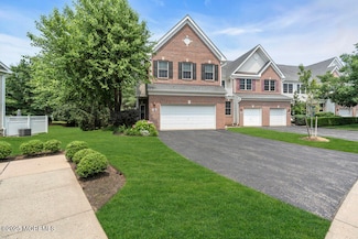 76 Deepwater Cir Unit A1, Manalapan, NJ 07726