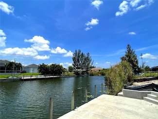 520 SW 28th St, Cape Coral, FL 33914