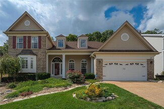 807 Emerald Oaks Ct, Eureka, MO 63025