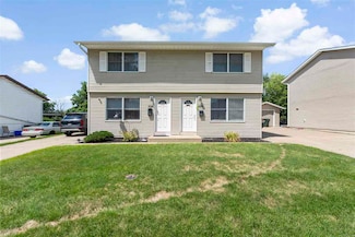 826 Page St, Iowa City, IA 52240