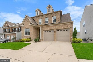 9105 Garden Knoll Ln, Upper Marlboro, MD 20772