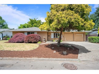 4735 SE Brookside Dr, Milwaukie, OR 97222
