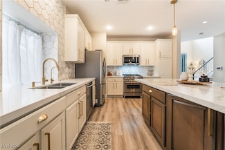 5992 Genovese Ave, Las Vegas, NV 89141