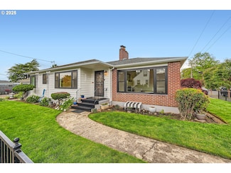 1805 NE Saratoga St, Portland, OR 97211