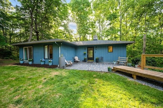 1230 Viewmont Dr, Evington, VA 24550