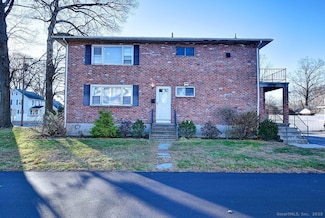 139 Phyllis Dr, Naugatuck, CT 06770