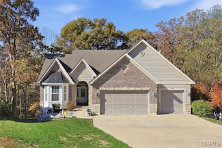 10560 Village Ln, Foristell, MO 63348
