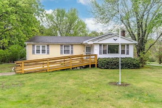 314 Palmer Rd, Ware, MA 01082
