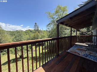 96134 Foxglove Way, Brookings, OR 97415