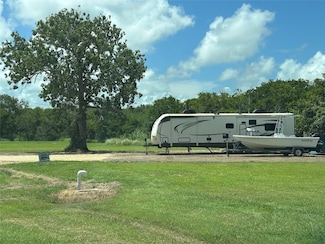 520 County Road 257, Matagorda, TX 77457