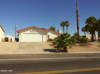 2932 Saratoga Ave, Lake Havasu City, AZ 86406