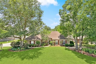 210 Westwood Dr, Mandeville, LA 70471