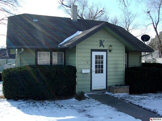 704 14th St, Fairbury, NE 68352