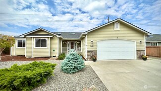 565 Elk Horn Loop, Sequim, WA 98382
