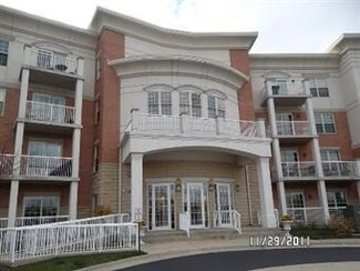 601 W Rand Rd Unit 401, Arlington Heights, IL 60004
