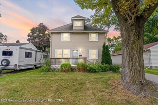 3808 S Pennsylvania Ave, Lansing, MI 48910