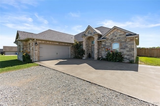 201 Buck Trail, Durant, OK 74701