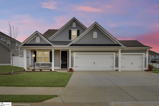 211 Encampment Blvd, Simpsonville, SC 29681