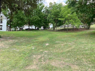 377 S Crim Ave, Belington, WV 26250