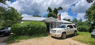 402 N Main St, Swainsboro, GA 30401