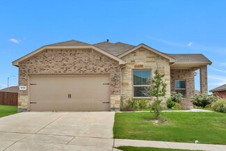 9752 New Bern Dr, Fort Worth, TX 76108