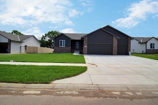 3536 N Forest Park St, Derby, KS 67037