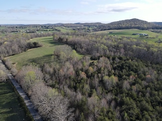 999 Spiro Rd, Mount Vernon, KY 40456