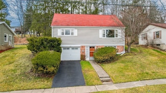 3643 Lorne Dr, Endicott, NY 13760