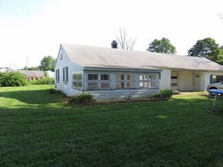 204 Harrison St, Sulphur Springs, IN 47388