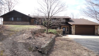 N1535 Rabes Hilltop Rd, New Holstein, WI 53061