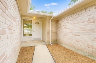 408 Bayridge Dr, League City, TX 77573