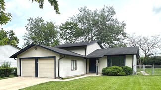1039 Samson Dr, University Park, IL 60484